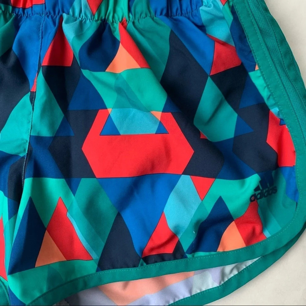 Adidas Climalite geometric triangle print neon shorts 3 inch inseam size S - Picture 3 of 6